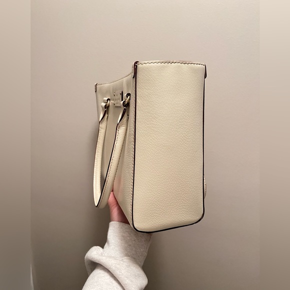 Kate Spade Purse, Cream Handbag, Polka Dot Lining - Picture 2 of 3